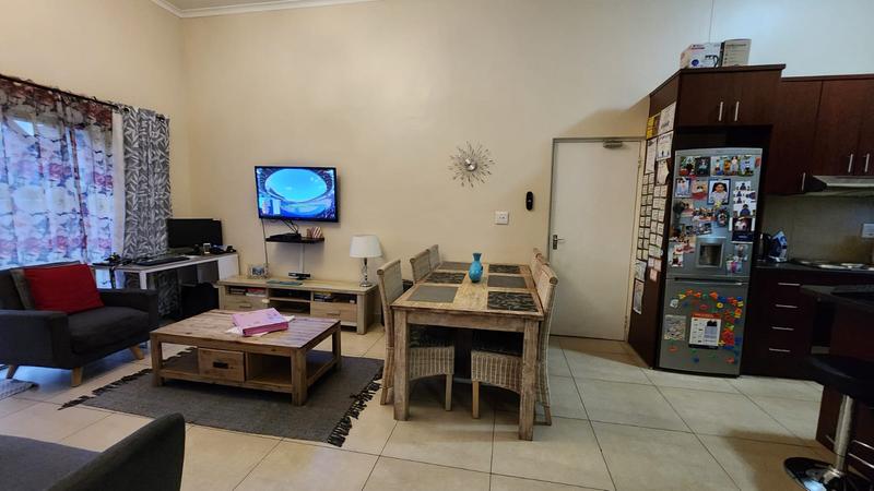 2 Bedroom Property for Sale in Buhrein Western Cape